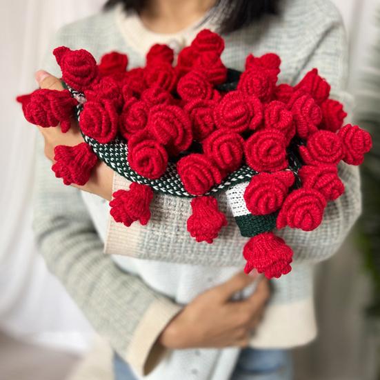 Crochet Rose Bouquet Blanket Handmade Flower Throw Blanket Crocheted Roses Blanket for Home Bed Couch Decor Anniversary Gift