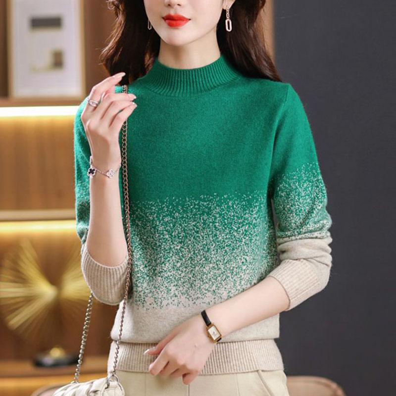 Women's Crew Neck Sweater Autumn and Winter Gradient Knit Pullover Loose Thick Knit Top
