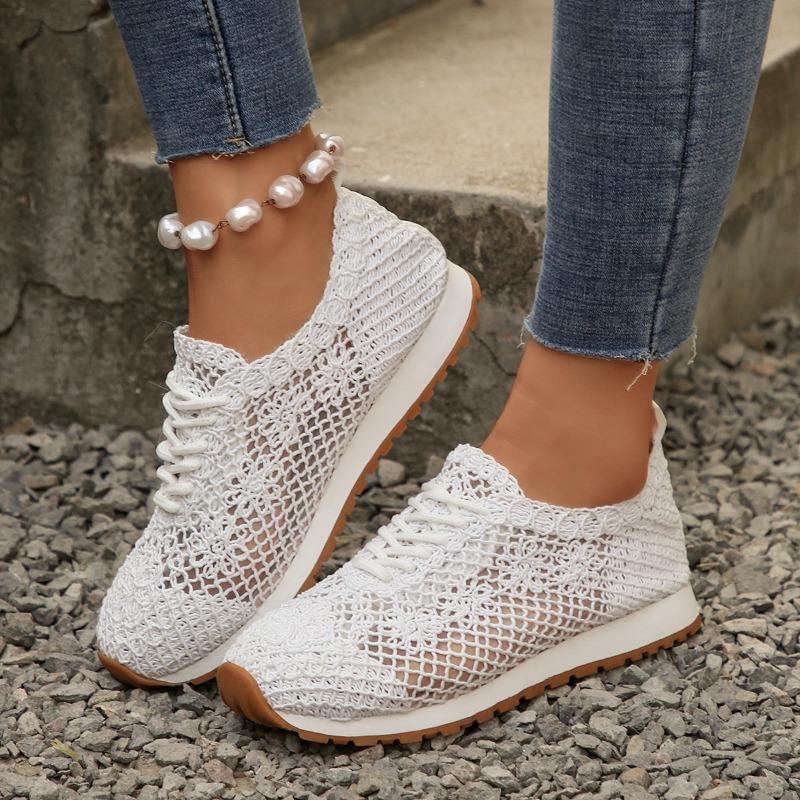 New Large-sized Breathable Low-top Single-shoe Women's Sporty Casual Flat Lace-up Board Shoes