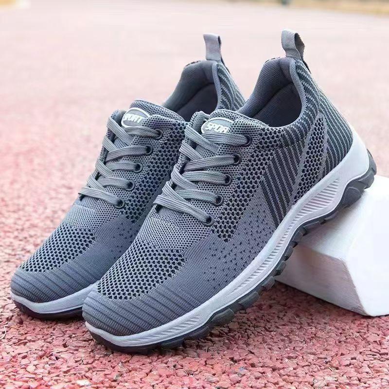 New fly-woven couple sneakers running shoes mesh breathable casual walking shoes