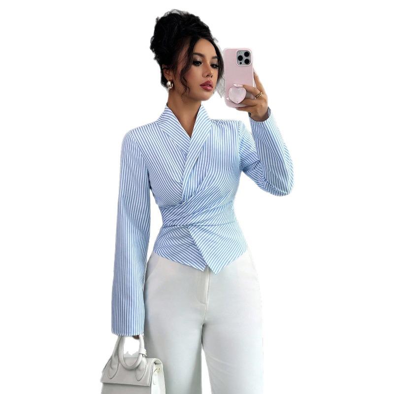 Camisa de rayas de manga larga con cintura fruncida irregular, decoración de lazo y lazo, camisa con cuello en V