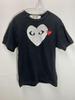 [PLAY COMME DES GARCONS] MAGLIETTA A MANICA CORTA RARA CON CUORE LOGO RICAMATO T-Shirt Unisex