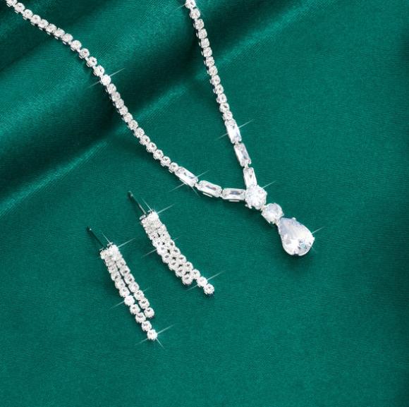 Elegante Set di Gioielli: Orecchini, Collana da Matrimonio, Argento, Zirconi, B6