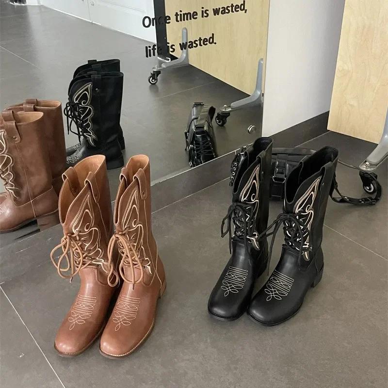 Fashion Retro Embroidered Leather Mid-Calf Western Cowboy Boots Women 2025 New Thick Heel British Style Knight Boots Microfiber Material