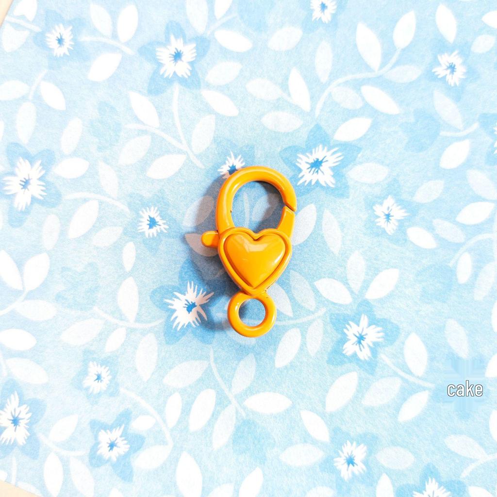 Cute DIY Heart Lobster Clasp Keychain Pendant with Spray Paint Colors