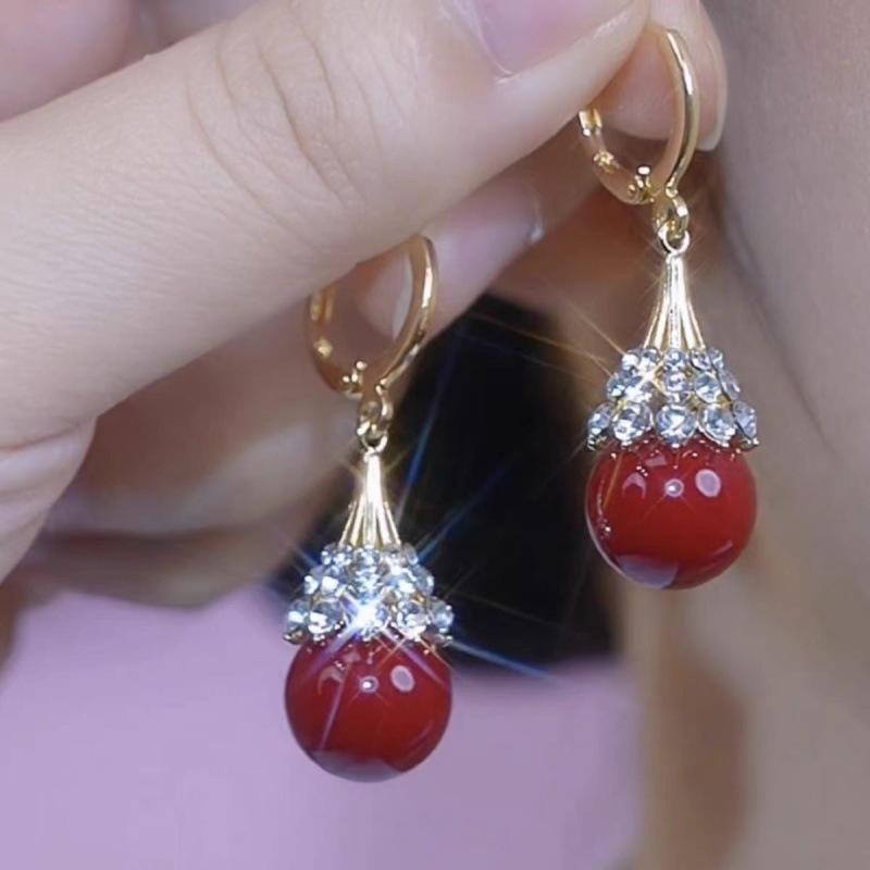 Light Luxury High-end Red Pearl Super Flash Ear Hook Fashion Temperament Celebrity Style Earrings Internet Popular Earrings