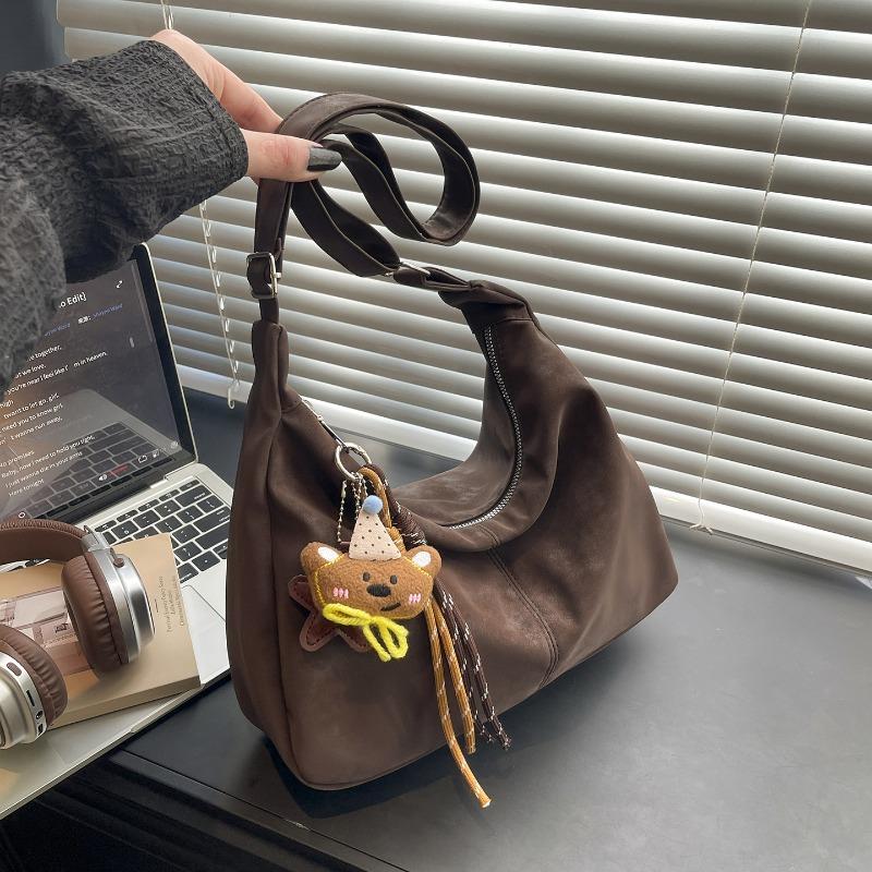 Retro matte large-capacity bag female, autumn and winter new tote bag versatile class commuting shoulder messenger bag