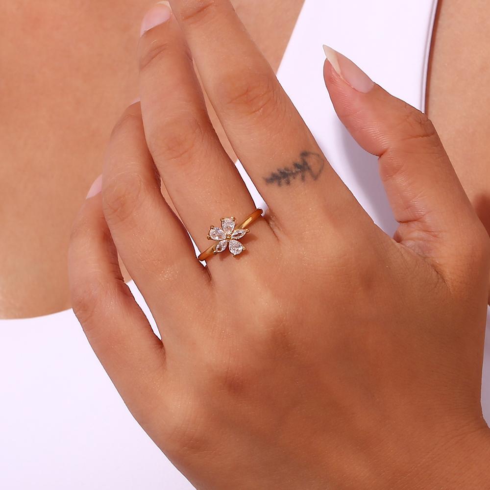 MamacitaSlay 316L Stainless Steel Zircon Flower Opening Ring Anniversary Waterproof Jewelry Women's 18K Gold Plated Ring Gift