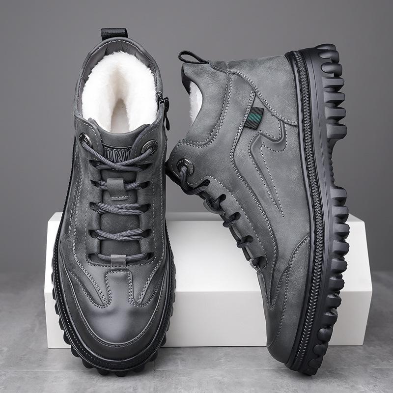 Men's High-Top Leather Snow Boots: Warm, Non-Slip, Wear-Resistant Martin Style for Fashionable Winter Wear.