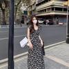 Rochie Retro Neagră cu Flori Primăvară/Vară 2024: Croială slim, lungime medie-lungă cu fustă cloș