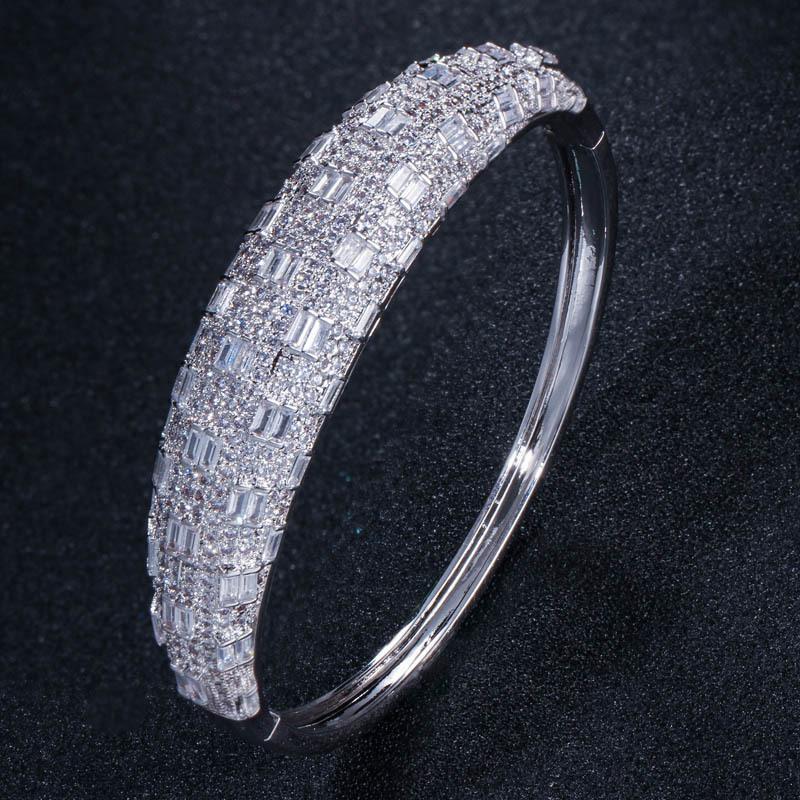 S0141 Einfaches personalisiertes Windarmband Exquisites Voll-Zirkon-Snap-Armband in Halbkreisform