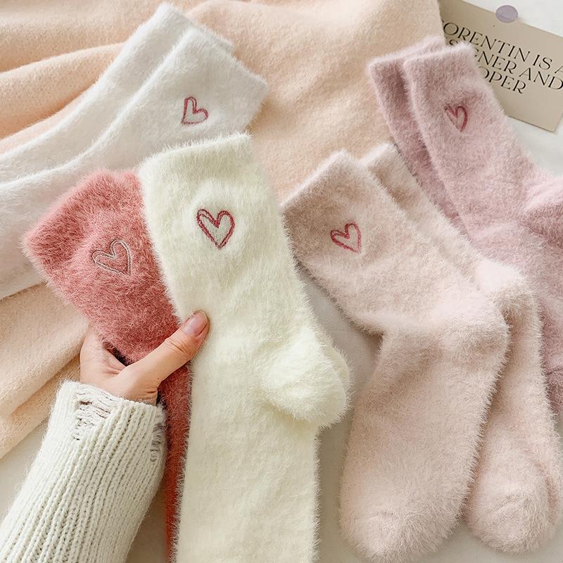 Women's Socks Mid-tube Socks Autumn and Winter Thickened Mink Velvet Embroidered Love Sleeping Floor Socks Winter Warm Socks