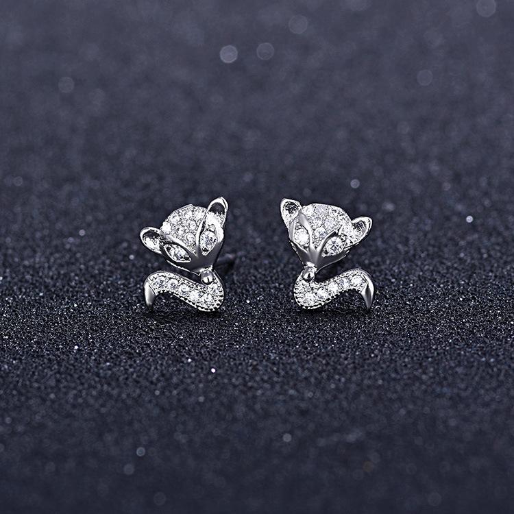 Anti-allergic Fashion Trendy Jewelry Micro-studded Fox Earrings for Girls Gifts