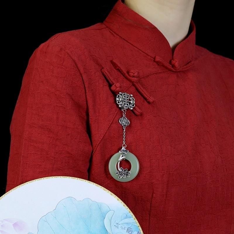 Classical sapphire safety buckle cheongsam press pendant high-end lotus pendant Chinese style Tibetan silver Hanfu tea clothing accessories