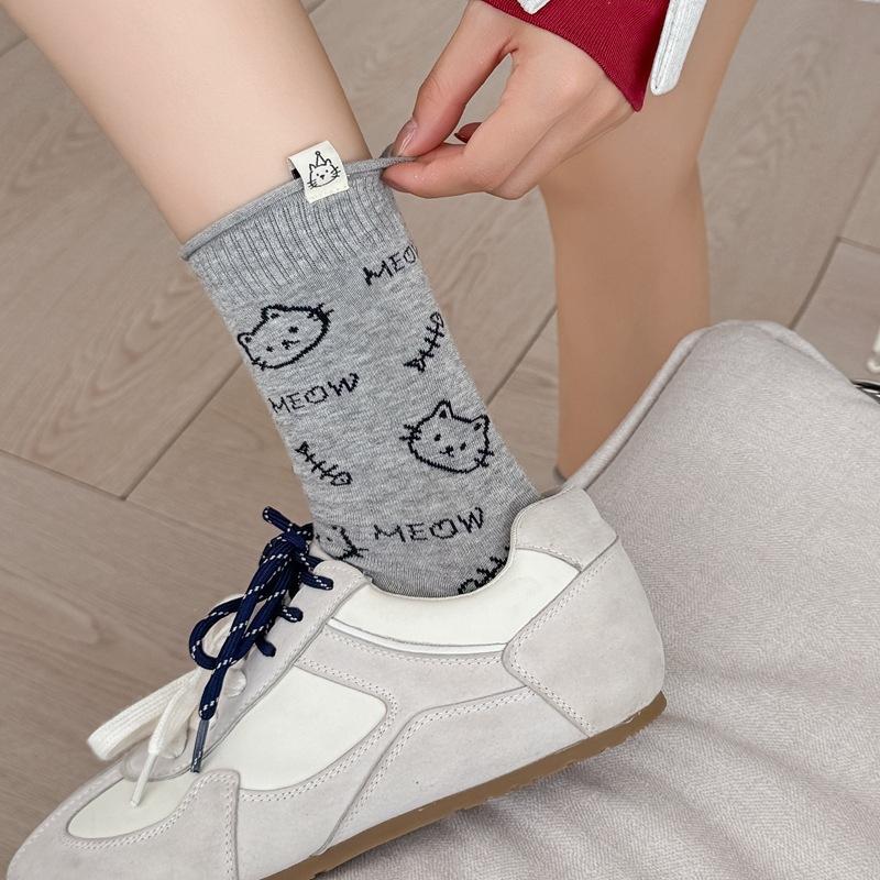 Kitten Autumn Socks Women'S Korean Cute Cartoon Trendy Socks Versatile Boneless Mid-Tube Socks Comfortable Women'S Socks