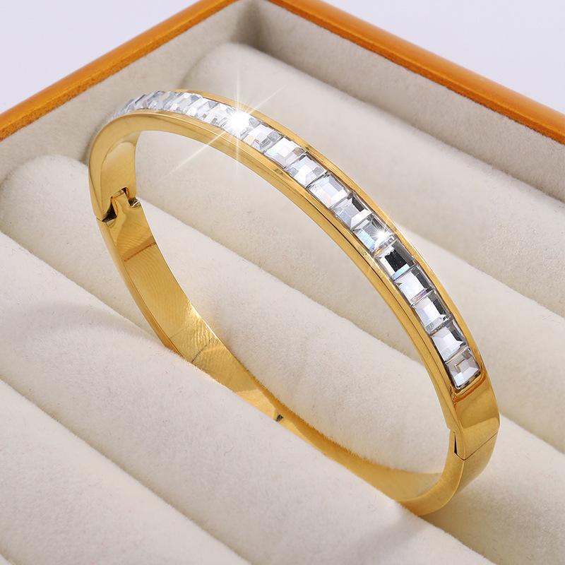 Starry Sky Silver Titanium Steel Bracelet for Women - High-End, Versatile, Full Diamond, Non-Fading Fashion Accessory