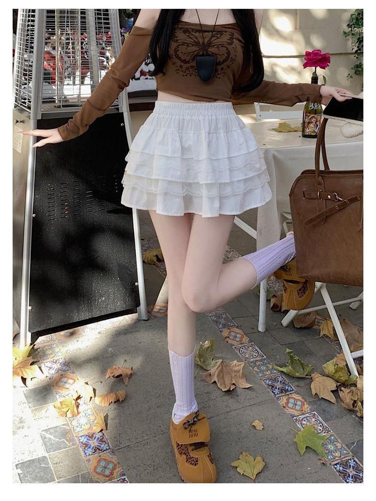 White Layered A-Line Ballet Skirt: Fluffy, Lace-Trimmed Cake Skirt for Women and Petite Girls - Ideal for Spring and Summer.