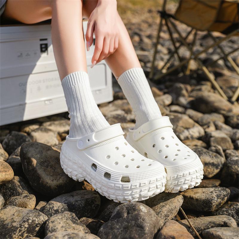 

New super thick-soled tire for women s height-increasing sports wear, wear-resistant and shit-stepping bag head sandals outdoor 39/40