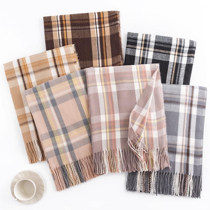 Street plaid imitation cashmere scarf Fashion commuter scarf Women's warm neck protection scarf Cold protection shawl