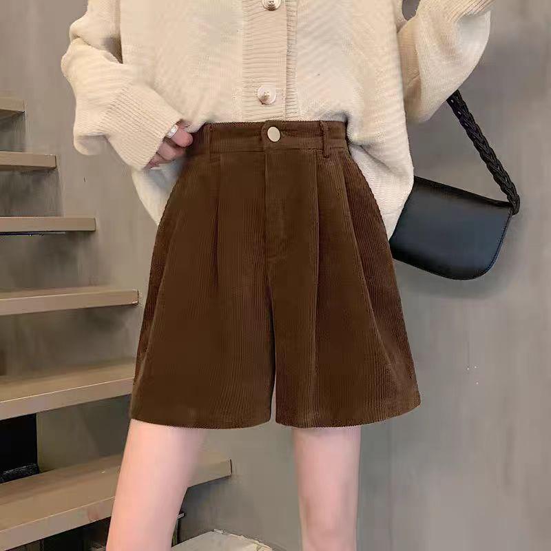 

Женские вельветовые шорты А-силуэта цвета черно-кофе с толстовкой, новый стиль весна/осень 2025, повседневный дизайн с широкими штанинами XL кофейный