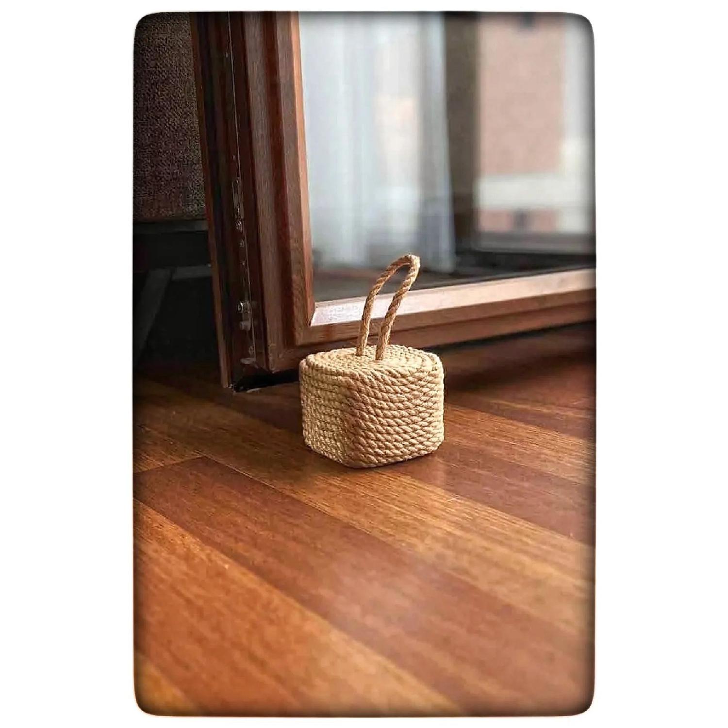 

Декоративна мотузка. Джутова мотузка. Декорована бетонна дверна пробка. Бетонна пробка