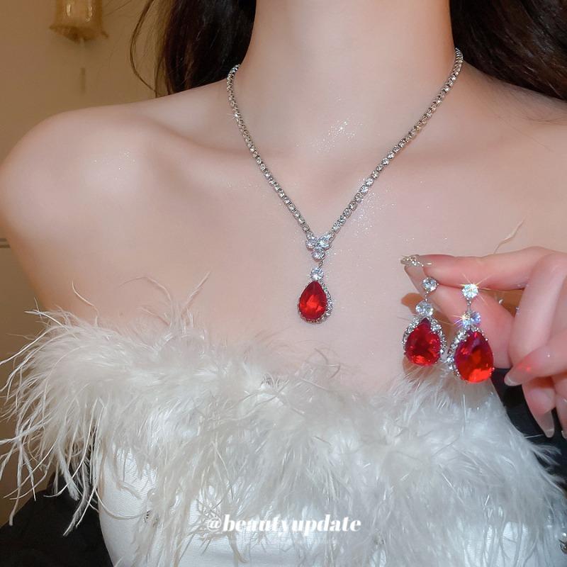 European and American zircon water drop earrings necklace niche court style jewelry set retro light luxury high-end jewelry wholesale