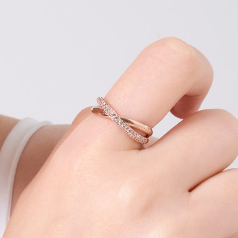 ELLE Jewelry Cross Line Open Ring ELBRWR147