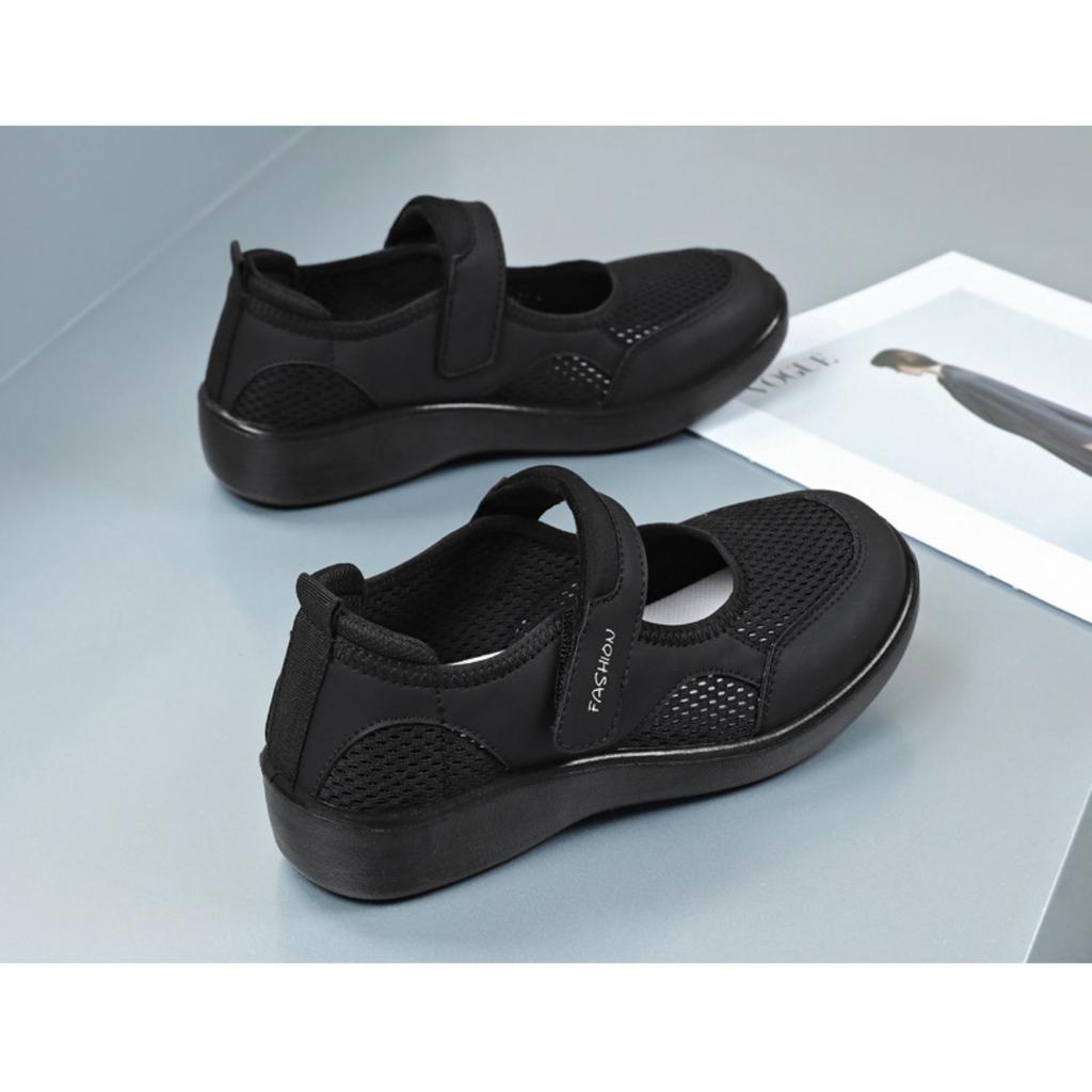 New Breathable Casual Shoes for Women In Summer Soft Soled Non Tiring Velcro Shoes