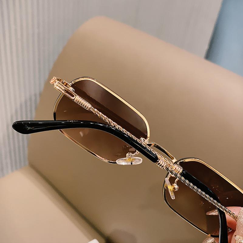 Retro Small Rectangle Sunglasses Women Sexy Retro Sun Glasses Brand Designer Vintage Metal Eyeglasses Eyewear Female