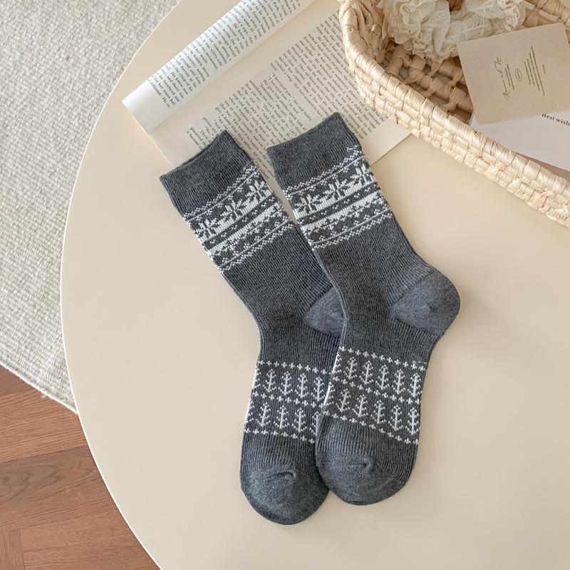

5pair Autumn Socks Women S Fair Island Retro Literary And Artistic Style Mid-Tube Cotton Socks Japanese Double-Needle Stacking Socks Women S Socks One size fits all темно-серого