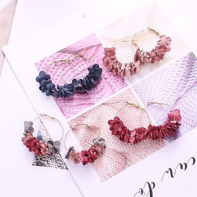 B427 Korean Fashion Earrings - Elegant Flower & Diamond Design