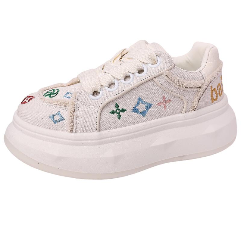 Niche versatile embroidered cloth white shoes women's 2025 autumn and winter fashion retro platform casual shoes lace-up canvas shoes