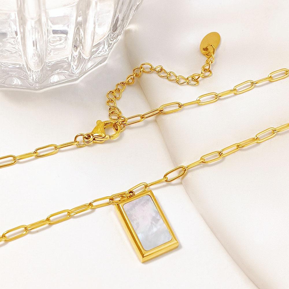 Fashion Personalized Design Square Mother Shell Necklace Popular Temperament Simple Titanium Steel Collarbone Chain Female Versatile
