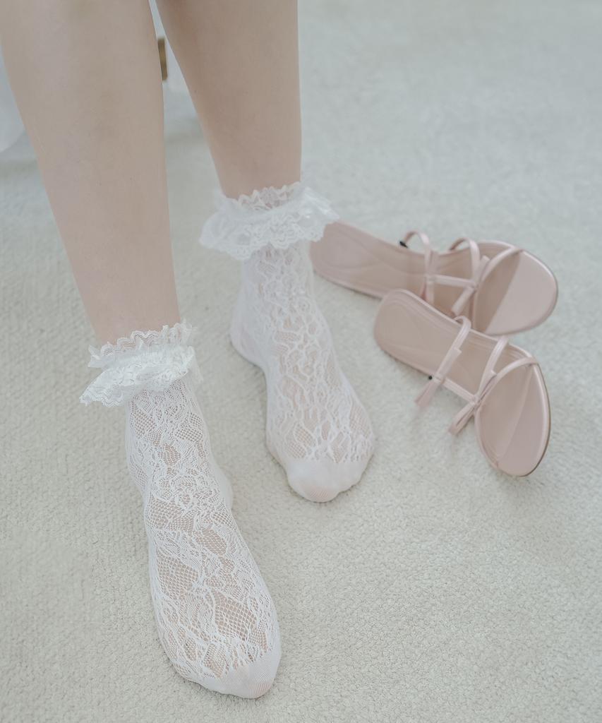 Mimin Rosina Lace Socks 2 Colors (Select 1)