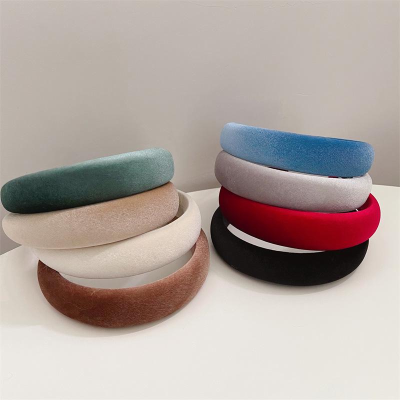 Velvet Headband: Retro French Style for Autumn/Winter, Perfect for Face Washing and High Skull Top Hair Ties.
