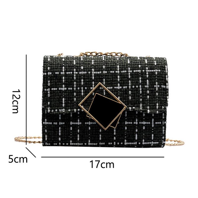 designer bolsa with triangle logo