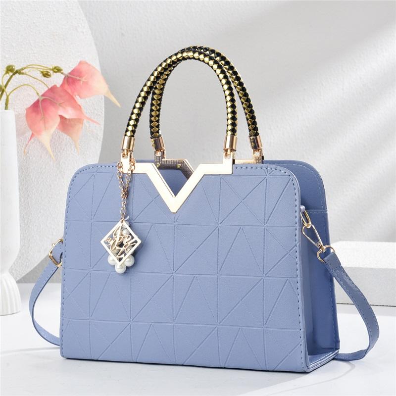 Trendy Stylish Fixed Shape Ladies Handbag, Roomy Versatile Multiway Shoulder Crossbody Bag For Daily Shopping Commute