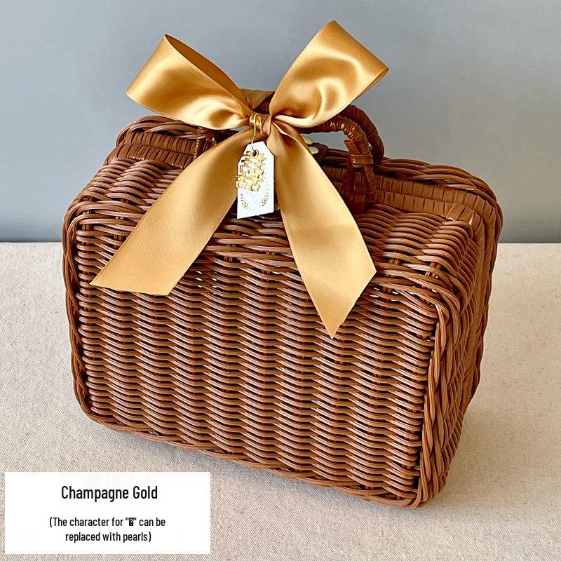 Handmade Retro Wicker Handbag: Bamboo Basket Weaving Gift for Birthdays, Weddings, and Bridesmaids