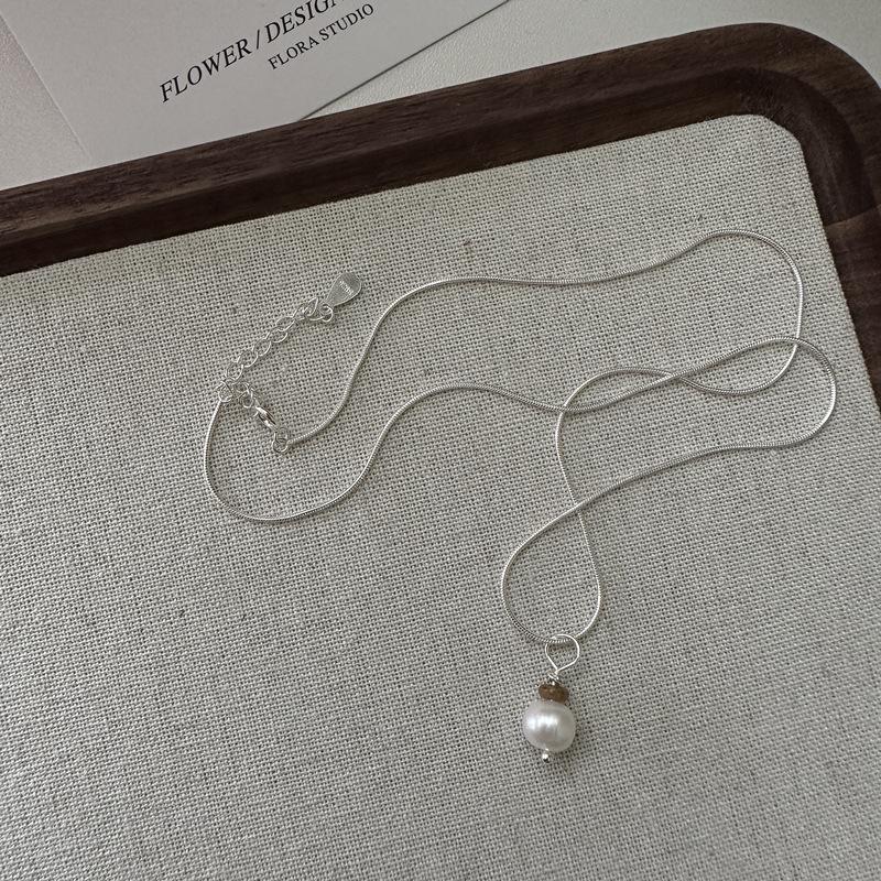 S925 Sterling Silver Design Twist Line Pearl Necklace Korean Blogger Simple Personality Collarbone Chain 925 silver