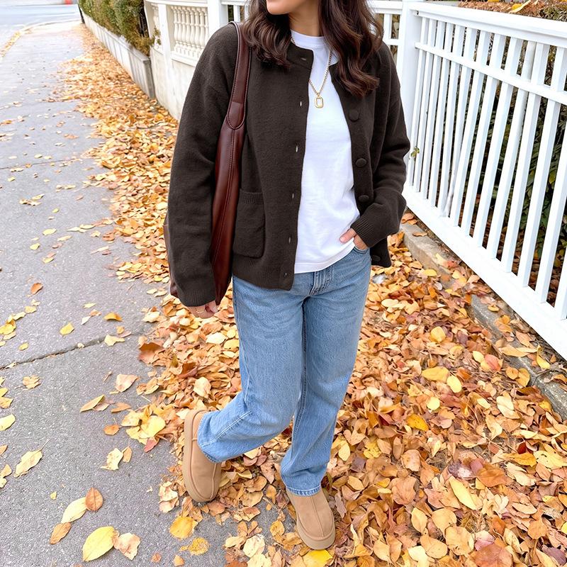 Autumn/Winter 2026 Knit Cardigan - Simple Commute Style, Solid Color, Round Neck, Loose Fit, Drop Shoulder Sweater Coat.