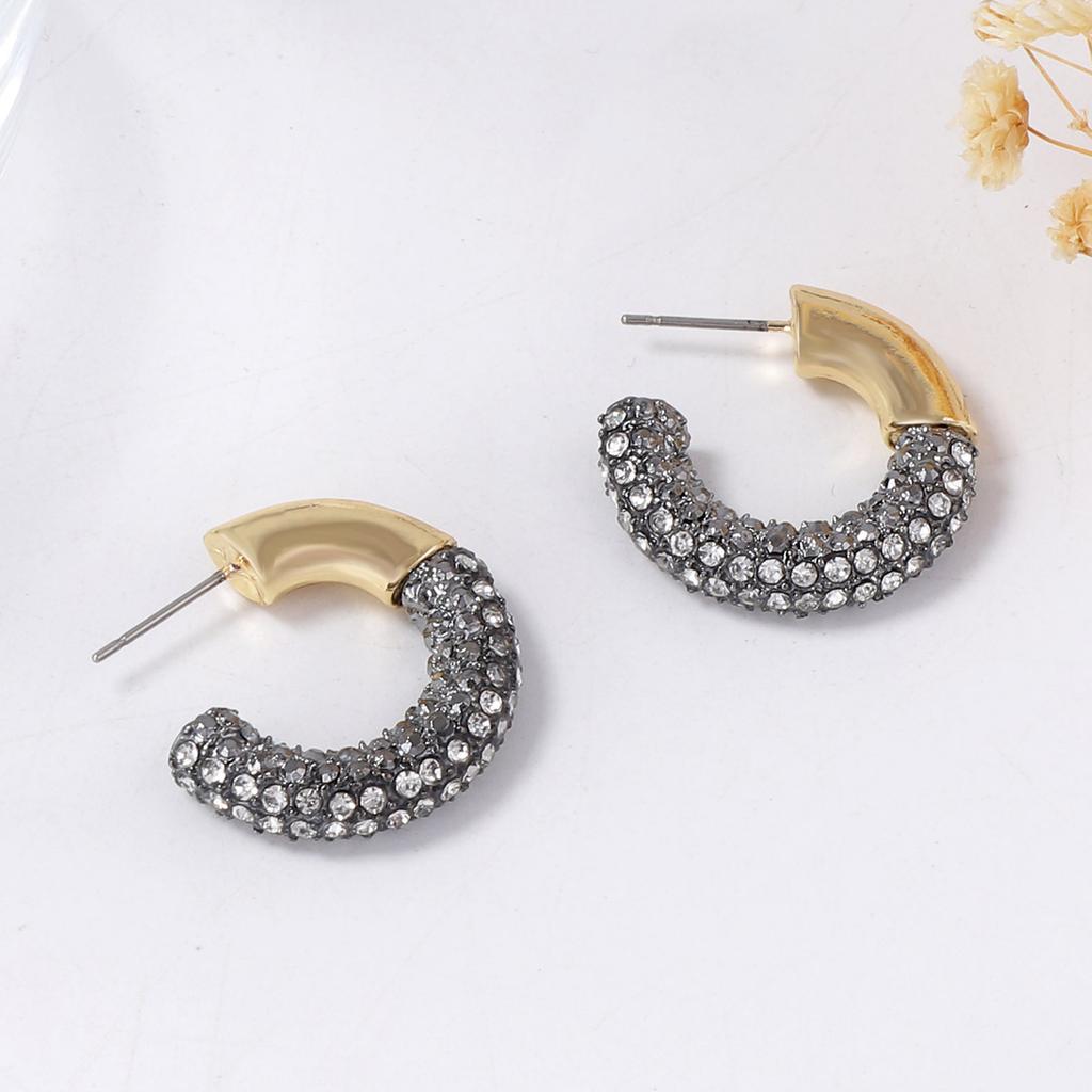 Exquisite High-end Temperament Bright Convex Half-ring Rhinestone Stud Earrings Versatile Winter Hot-selling Jewelry