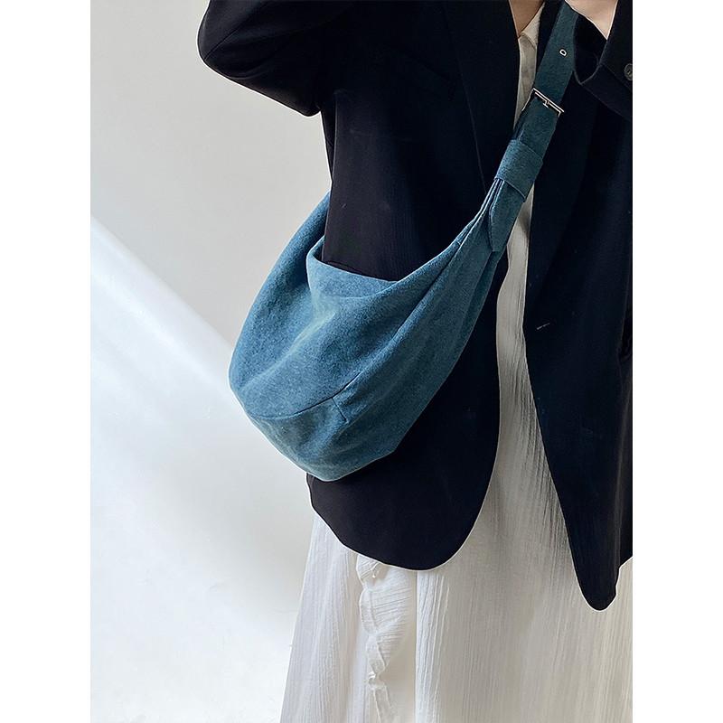 IELGY Art Retro Dumpling Bag Simple Large-Capacity One-Shoulder Messenger Bag