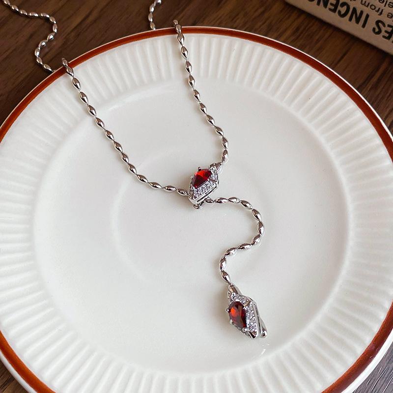 Simple zircon snake pendant necklace accessories high sense fashion temperament collarbone chain versatile item