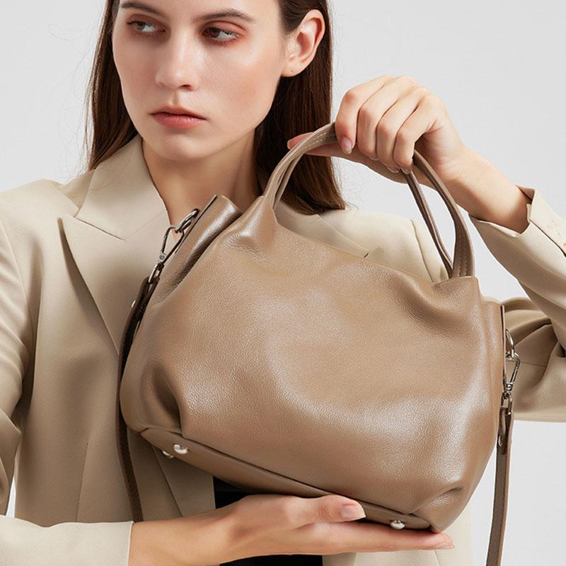 Genuine Leather Women's Bag 2026 New Wrinkled Clouds Handbags Luxury Designer Women Shoulder Bag Female Trend Crossbody Bags
