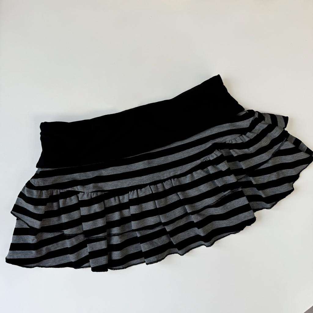 Cute sweet millennium Spice Girls lace mini skirt Trendy elegant Vintage Harajuku skirt subculture fashionable female Slim skirt