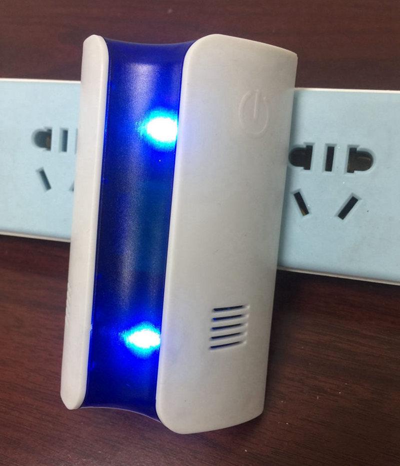 Ultrasonic & Electromagnetic Insect and Rodent Repeller Plug-in