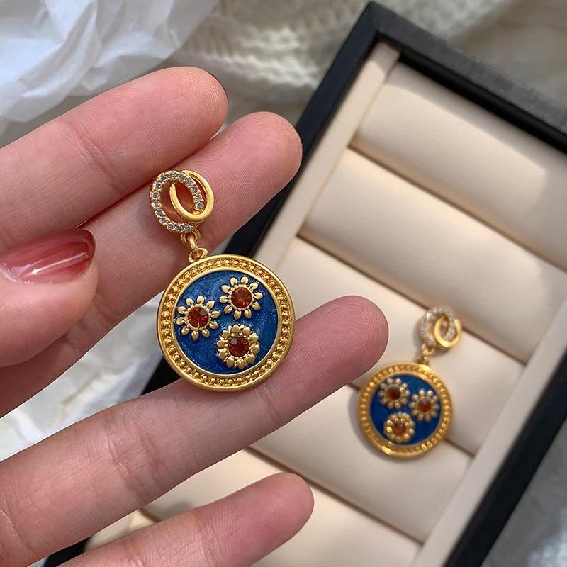 Vintage Srebrne Kolczyki Okrągłe z Diamentami i Kroplami Oleju: Retro, wykwintne i luksusowe dla kobiet