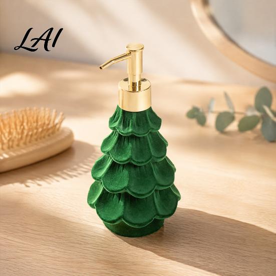Christmas Tree Soap Dispenser Dispenser Flocking Effect Refillable Lotion Reusable Liquid Bottle Pump Bottle for Bathroom Kitchen Flocked Decor Sink