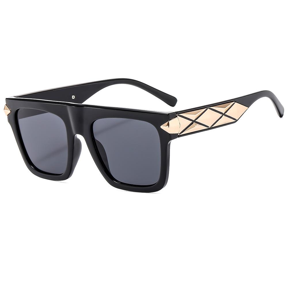 Latest Ladies Trendy Sunglasses Classic Men Brand Women Personalized Uv Protection Luxury Square Sunglasses Color