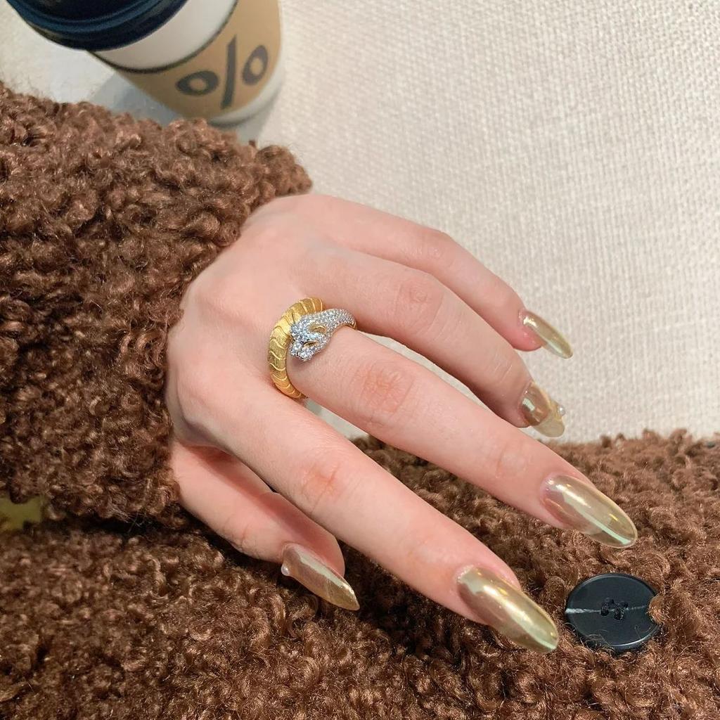 High Sense Old Money Wind Fingertips Extravagant Diamond Leopard Ring French Light Luxury Retro Micro Inlaid Cheetah Ring Leopard Female Ring
